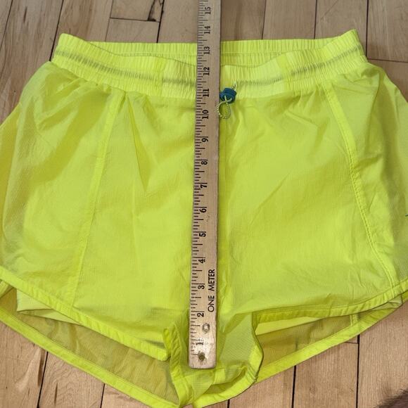 Gymshark Pulse 2 In 1 Neon Yellow Running Shorts Women's Size XS - Picture 6 of 8